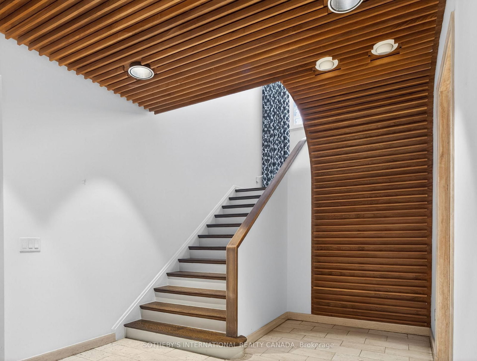 39 Burton Rd, Toronto — 12