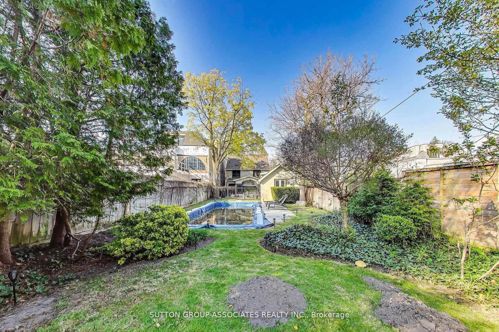 202 Forest Hill Rd, Toronto — 18
