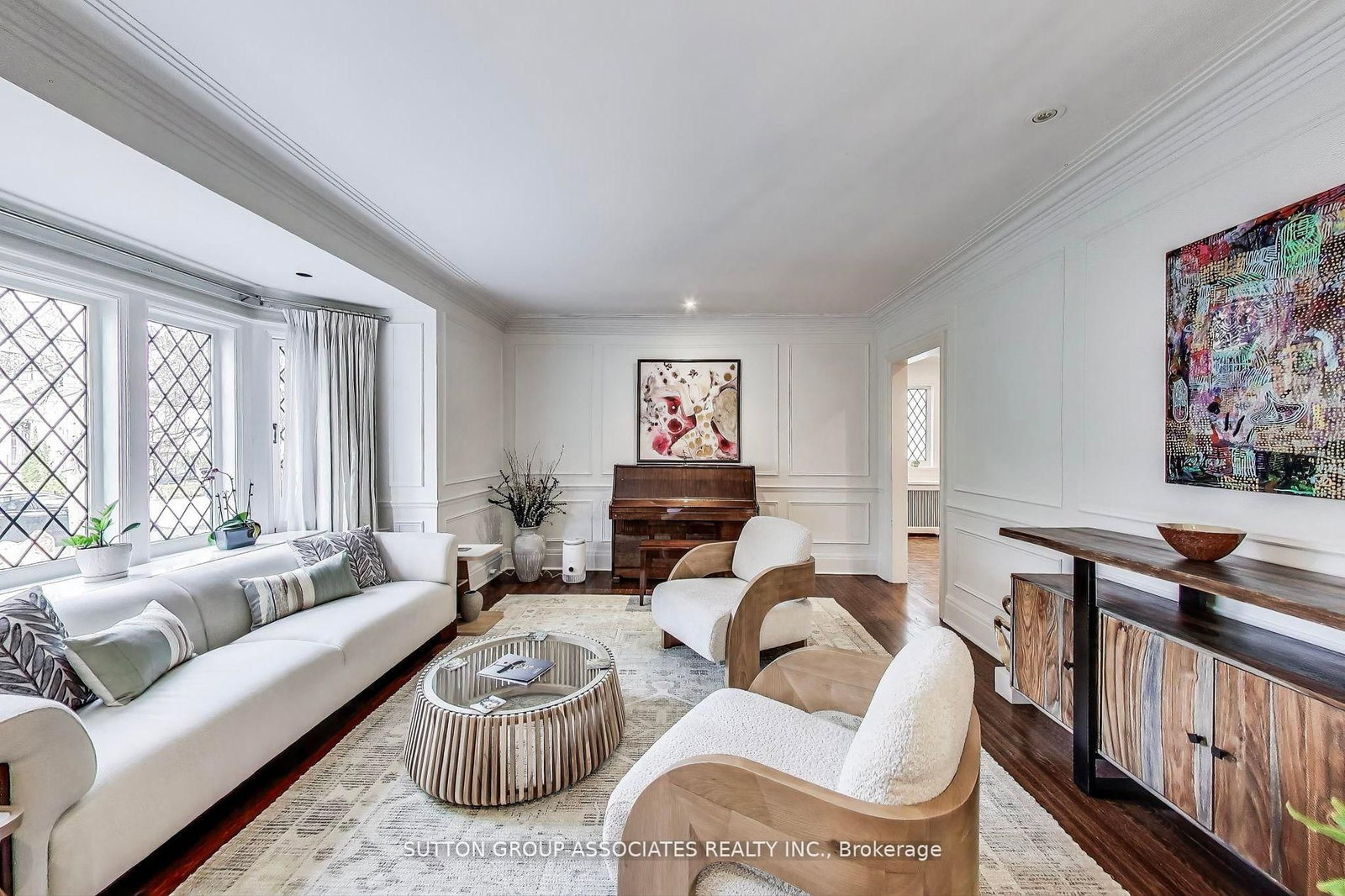 202 Forest Hill Rd, Toronto — 4