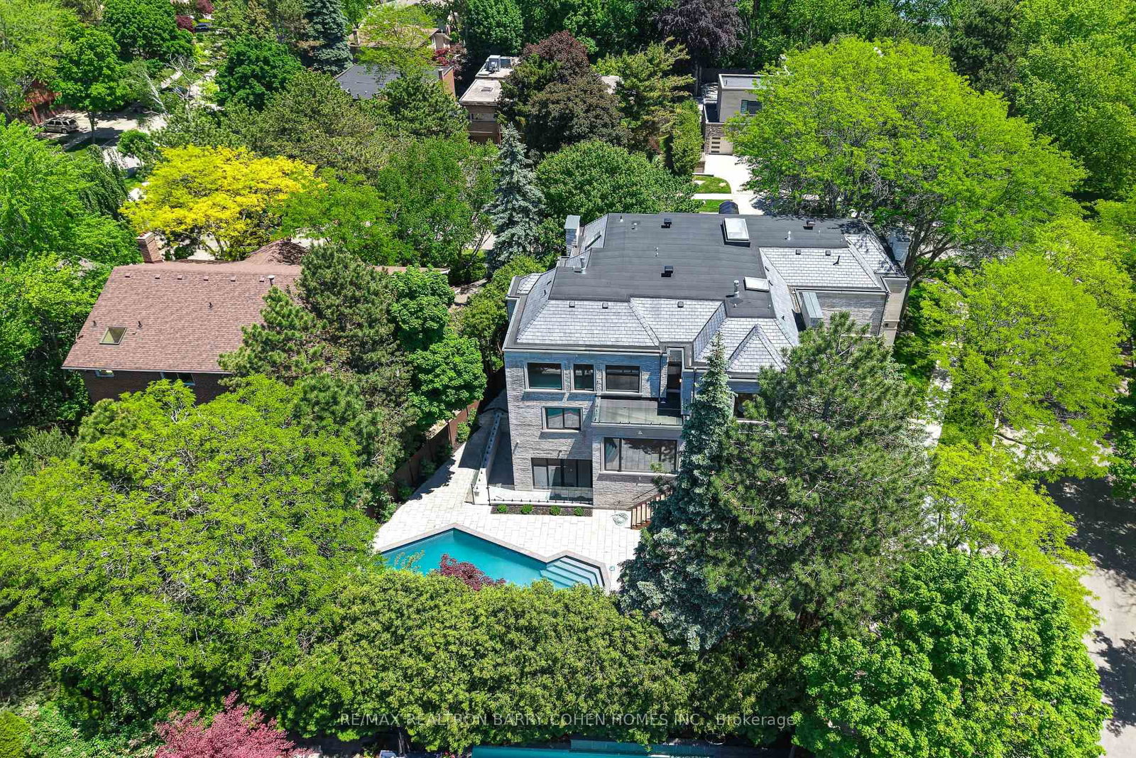 27 Penwood Cres, Toronto — 25