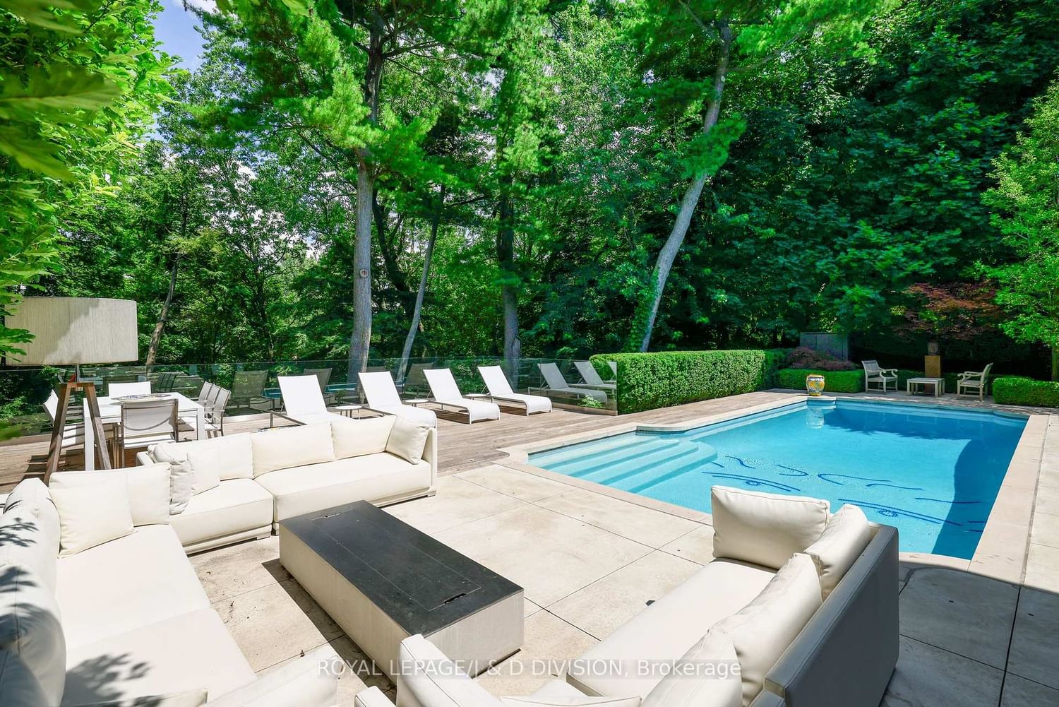 20 Forest Glen Cres, Toronto — 22