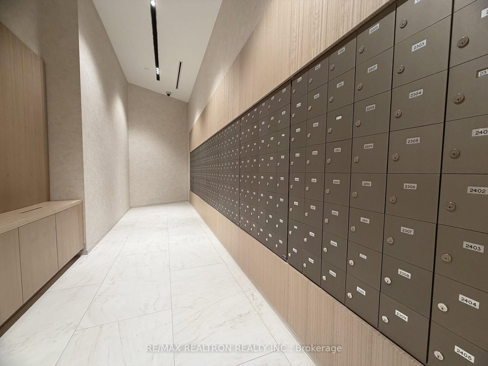 216-10 Oak St, Toronto — 21
