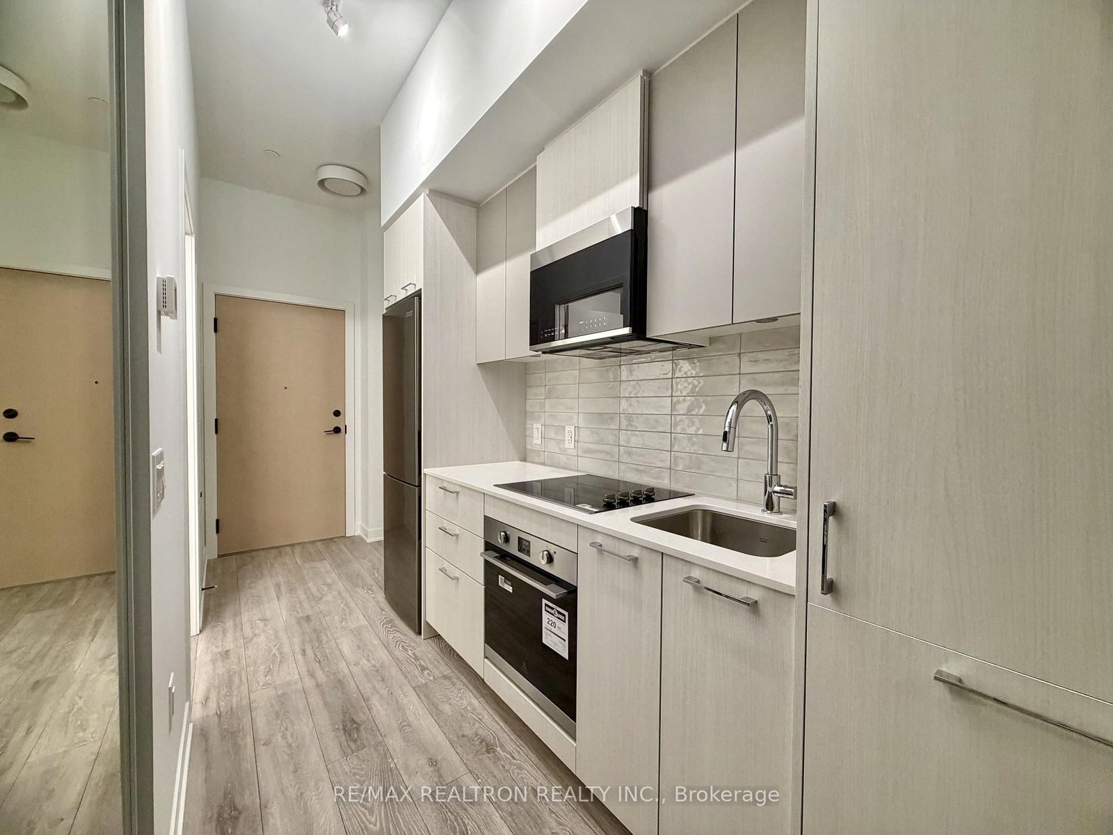 216-10 Oak St, Toronto — 6