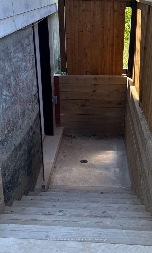 Lower Basement-82 Cleta Dr, Toronto — 4