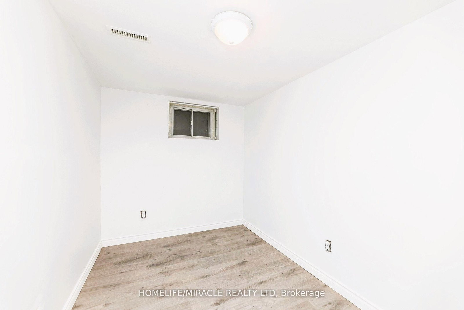 BSMT-1251 Warden Ave, Toronto — 3