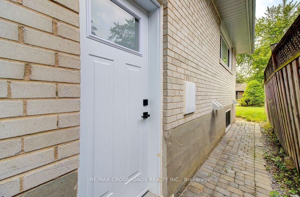 55 Gondola Cres, Toronto — 2