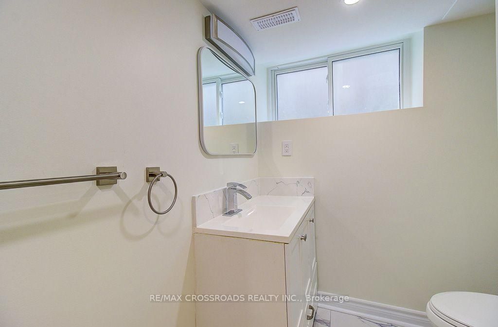 55 Gondola Cres, Toronto — 8