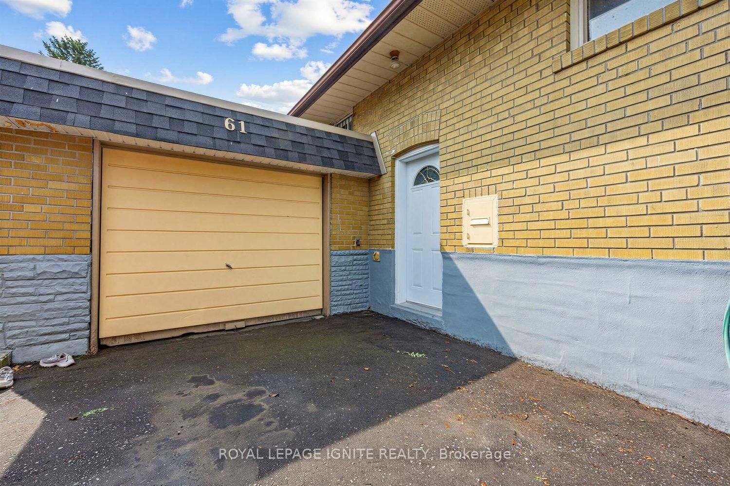 Bsmt-61 Jarwick Dr, Toronto — 3