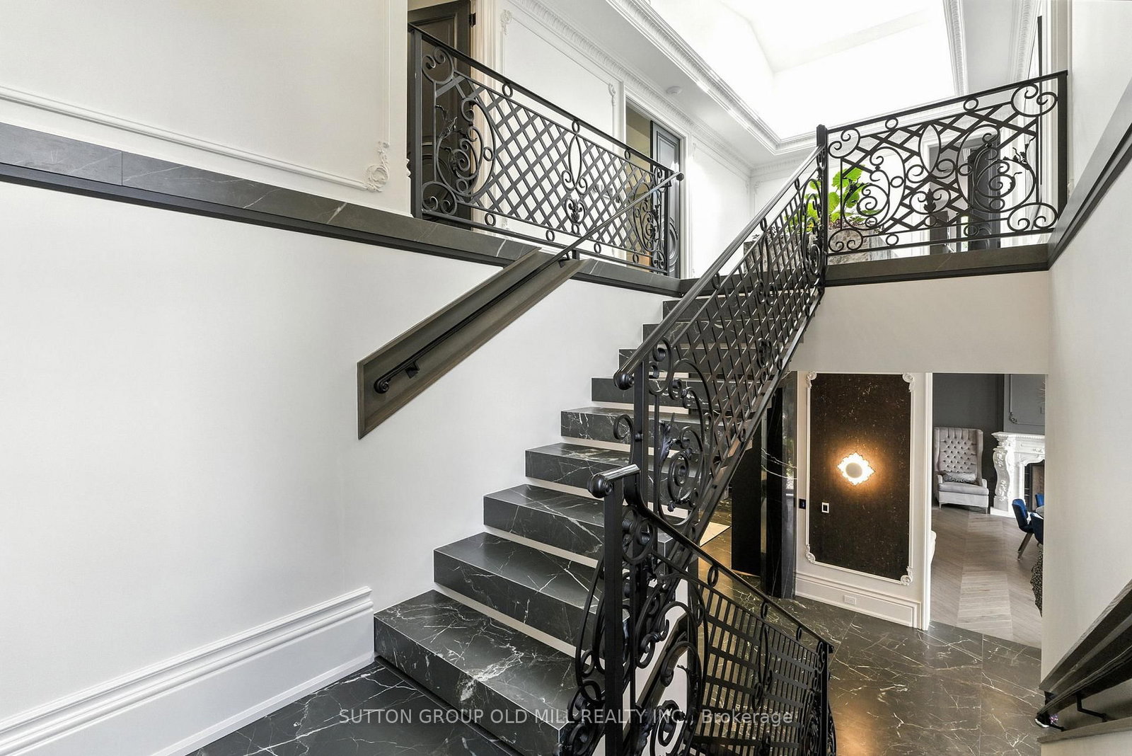 10 Hillavon Dr, Toronto — 19