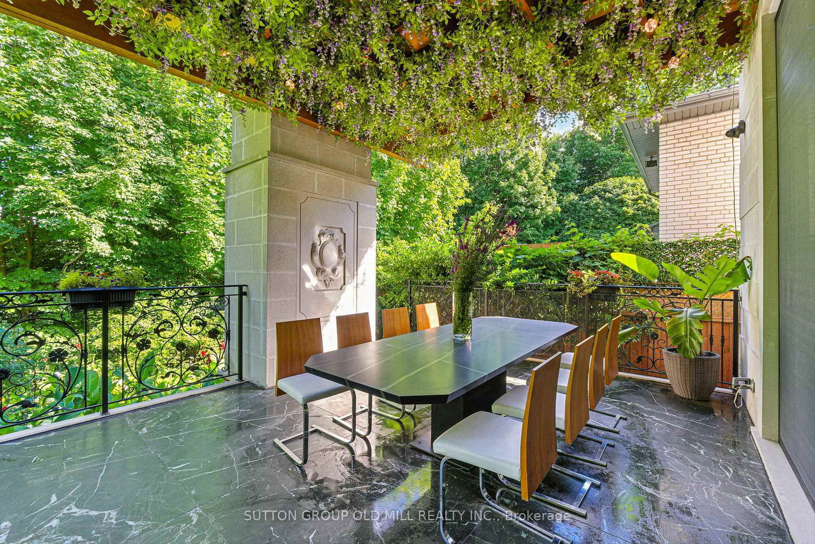 10 Hillavon Dr, Toronto — 47